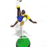 pele-kotobukiya-iconies-no-seculo-20-brasil-lancamento-pele-D_NQ_NP_975014-MLB31138192377_062019-F